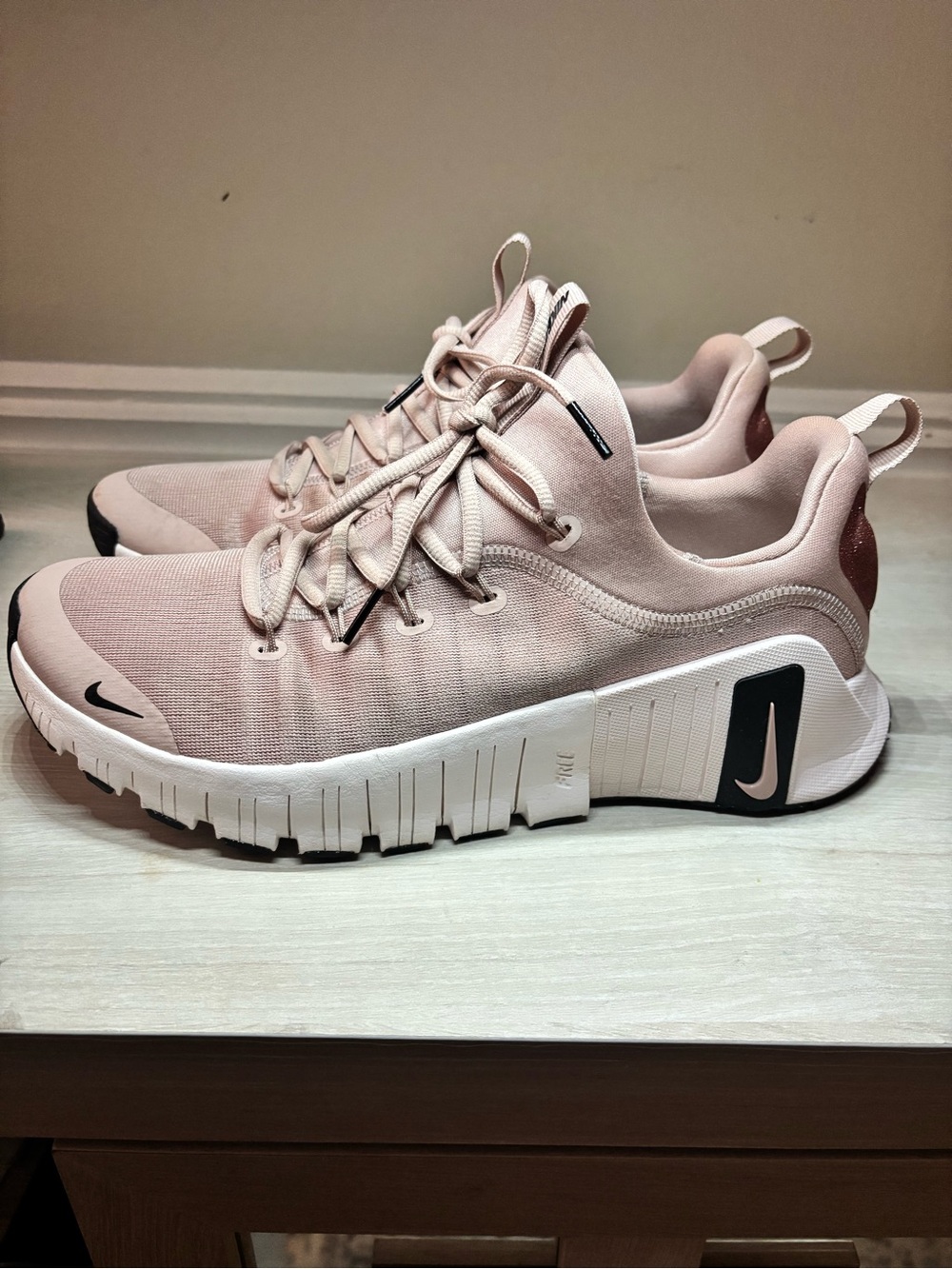 Nike Metcon Light Pink Sneakers